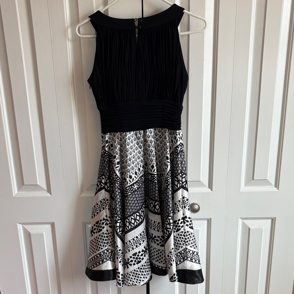 Melrose Elegant Black and White Patterned Dress